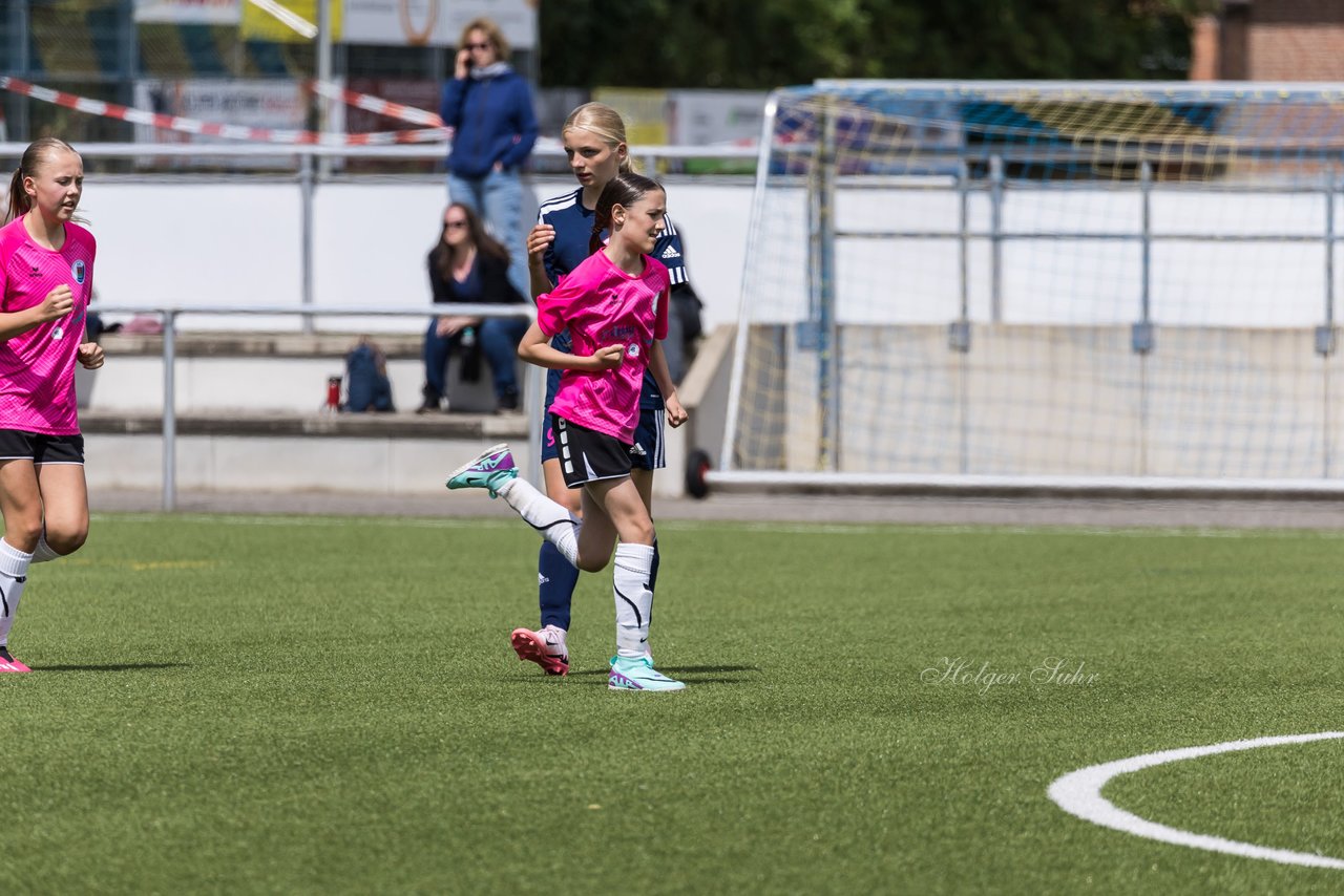 Bild 218 - wCJ Osterroenfelder TSV - VfL Pinneberg : Ergebnis: 0:15